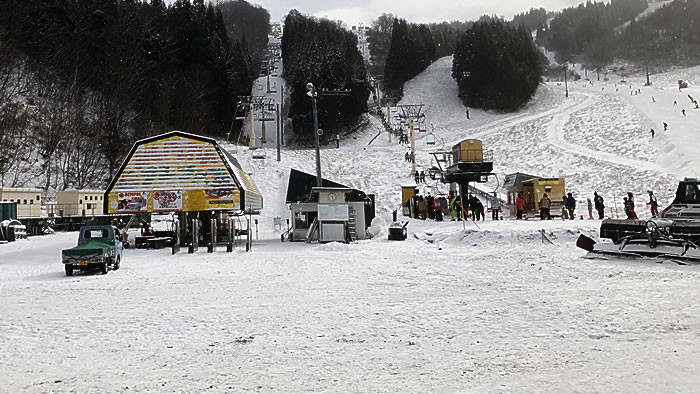 �z���C�g�X�e�[�V�����O